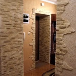Decorarea unei pietre decorative într-un stil de apartament pentru toate vârstele