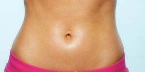 Acnee pe abdomenul femeilor și bărbaților cauzează, tratament, cum să scapi