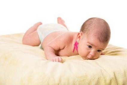 Simptomele torticollisului în cauzele nou-născute, tratamentul