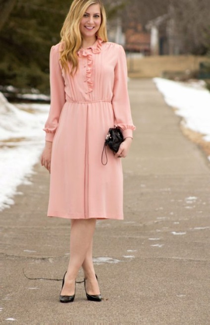 Cu ce ​​să purtați o rochie roz, sfaturi pentru a crea imagini elegante