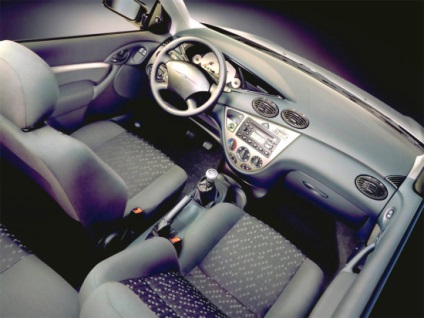 Sedan ford focus 1 (1998-2004) specificații, imagini și recenzii