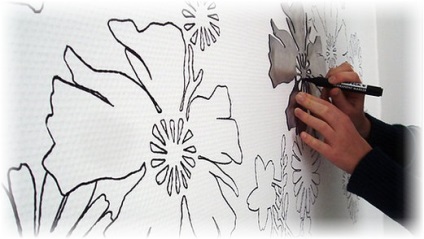 Stencil a festhető tapéta, folyékony, a számok a kezüket (fotó belsővel)
