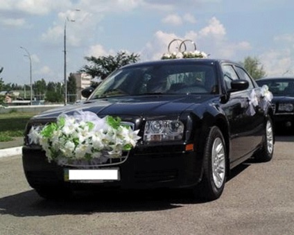 Esküvői kocsik díszítése saját kezűleg - február 13, 2011 - online áruház esküvői kalapok és