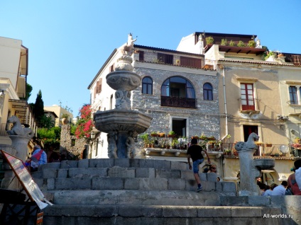 Taormina magnifică în sicilia