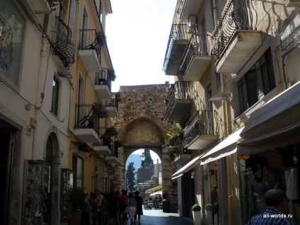 Taormina magnifică în sicilia