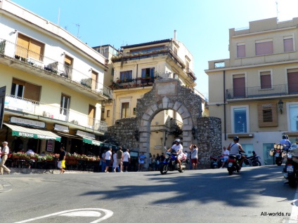 Taormina magnifică în sicilia