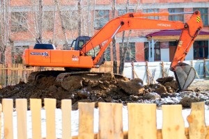În Krasnoturinsk este în curs de construcție o casă în apropierea școlii nr. 19, ziarul de seară