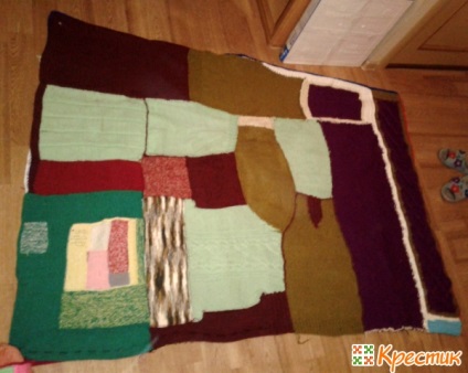 Tricotate patchwork quilt cu mâinile tale realizate din pulovere vechi, o cruce