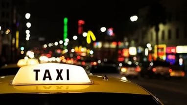 Ordinul de taxi prin transfer bancar este disponibil în serviciul companiei 918