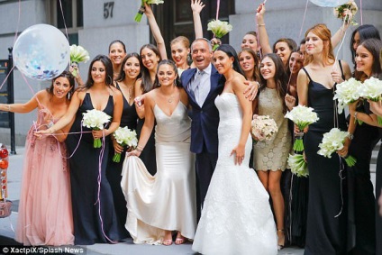 48, J-Lo elhomályosította a menyasszony valaki más esküvő