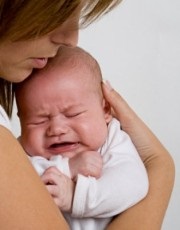 6 moduri de a calma un copil plâns