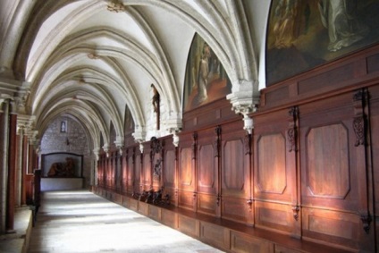 Abatia Heiligenkreuz - cea mai mare mănăstire cisterciană din Europa