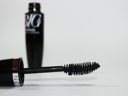 Avon big & amp; îndrăzneț volum mascara - volum de rimel