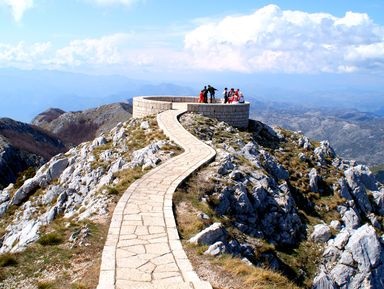 Ce ar trebui să aduc cu mine să mă odihnesc în Muntenegru?