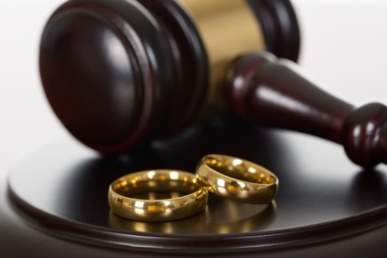 Meddig tart egy válás anyakönyvi hivatal a gyermek, az időzítés a figyelmet a bíróság