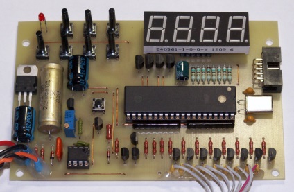 Regulator electronic de tensiune alternativă