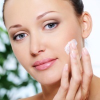 Acidul hialuronic, tipurile de cosmetice îmbogățite, îngrijirea ideală a pielii