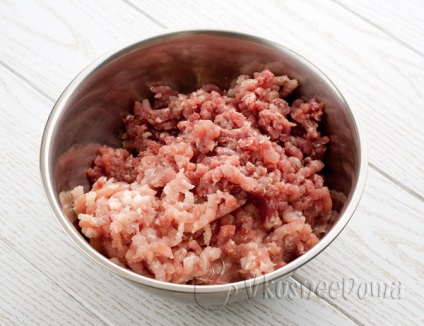 Varza de varza cu carne si orez fiert si in multivark redmond (multivark) Varză umplute cu carne și orez fiartă și în roșu multivarke