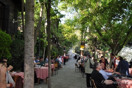 Cafe Pierre Loti din Istanbul - cartier