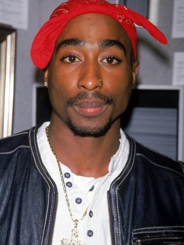 Cum sa schimbat stilul rapperilor în comparație cu anii '90 - Shakur Tupac