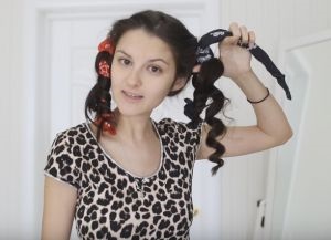 Cum de a învârti părul fără ciorapi și curbători