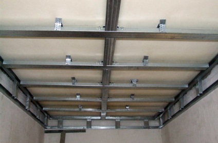 Cum de a decora plafonul cu panouri din PVC de plastic, totul despre repararea apartamentului
