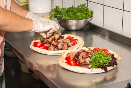 Hogyan kell megnyitni egy istálló shawarma, főz - Chef Kazahsztán