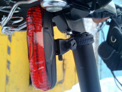 Care să alegeți lanterna pentru bicicleta din spate și față