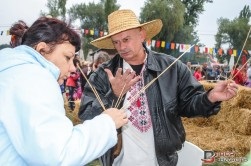 Hogyan zajlott az Intercession Fair a fotózás minden hatalom, minden hatalom