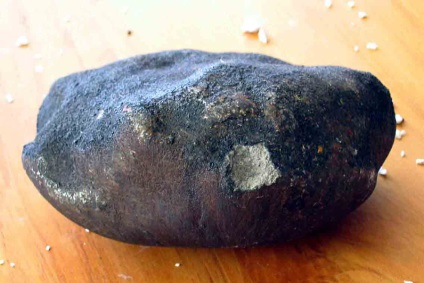 Răspunsuri - cum să recunoaștem un meteorit