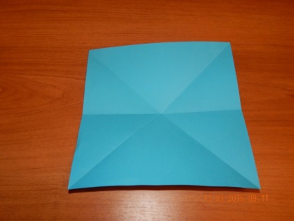 Kosár húsvéti tojások a origami technikával