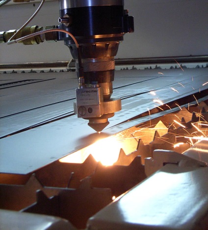 Tehnologii laser în inginerie mecanică - centru laser