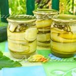 Marinate cu zucchini cu roșii de cireșe