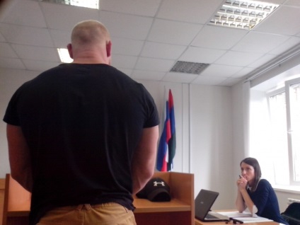 Cetățeanul tânăr Petrozavodsk dă în judecată cu un club de noapte în care controlul feței a eșuat