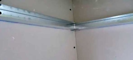 Instalarea unui tavan pe două niveluri din gips-carton