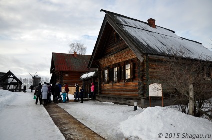 Muzeul de arhitectură din lemn și casa comerciantului Agapov din Suzdal