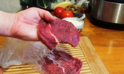 Carne de comerciant într-o rețetă culinară pas cu pas multivark