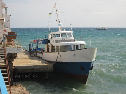 На кораблі з Алушти до Ялти