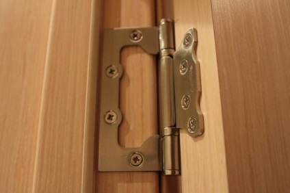 Butuci de buzunar pentru instalarea ușilor interioare pe video de către mâinile proprii