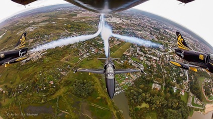 Flying pe un luptător, știri de fotografie