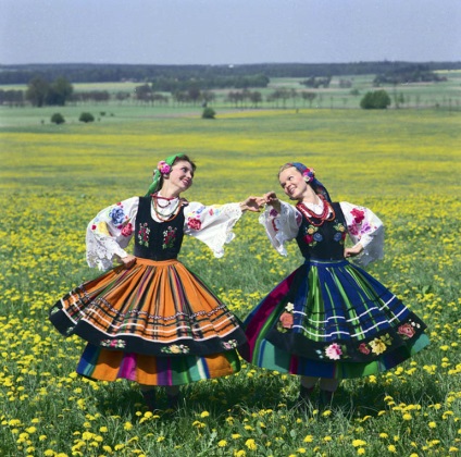 Dans popular polonez ghid străin, articol