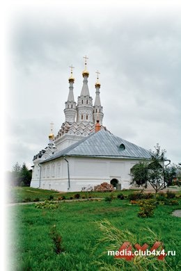 Pe vechiul drum Smolensk de mașină de timp