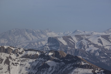 Excursie la azbestul montan, drumeții în munți