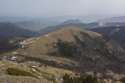 Excursie la azbestul montan, drumeții în munți