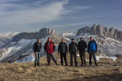 Excursie la azbestul montan, drumeții în munți