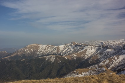 Excursie la azbestul montan, drumeții în munți