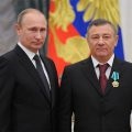 Putin a felicitat personal poporul lui Alemseyev cu aniversarea a 90 de ani, gura este în față