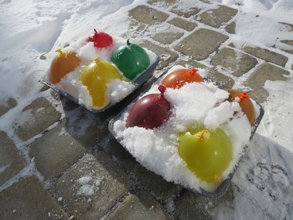 Gheții de gheață multicolore