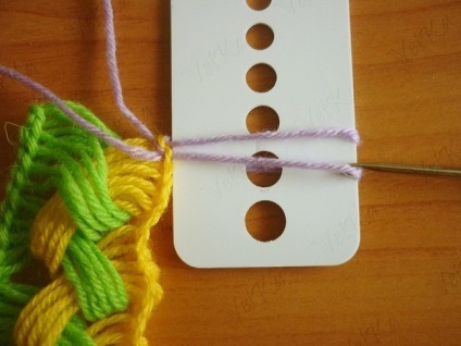 Eșarfă tricotată pe o riglă (diy)
