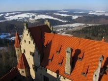 Castelul medieval al bouzes în regiunea morviană a republicii cehe